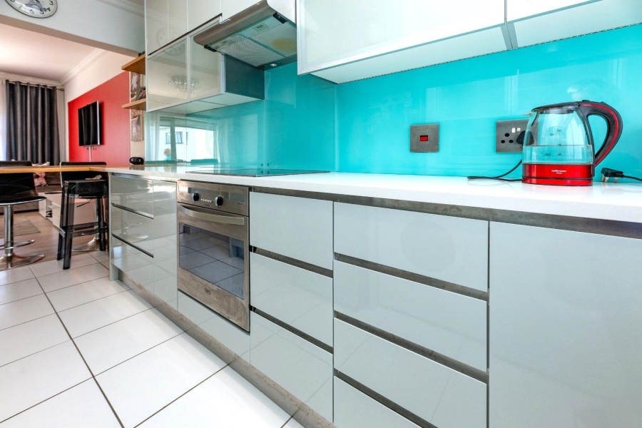 2 Bedroom Property for Sale in Sea Point Western Cape